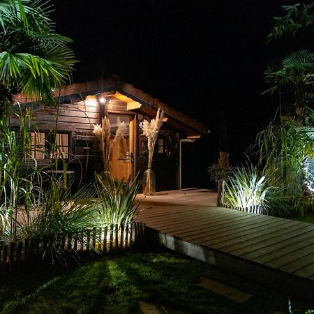 Cottage, Lodge & Spa Prouilly Extérieur photo