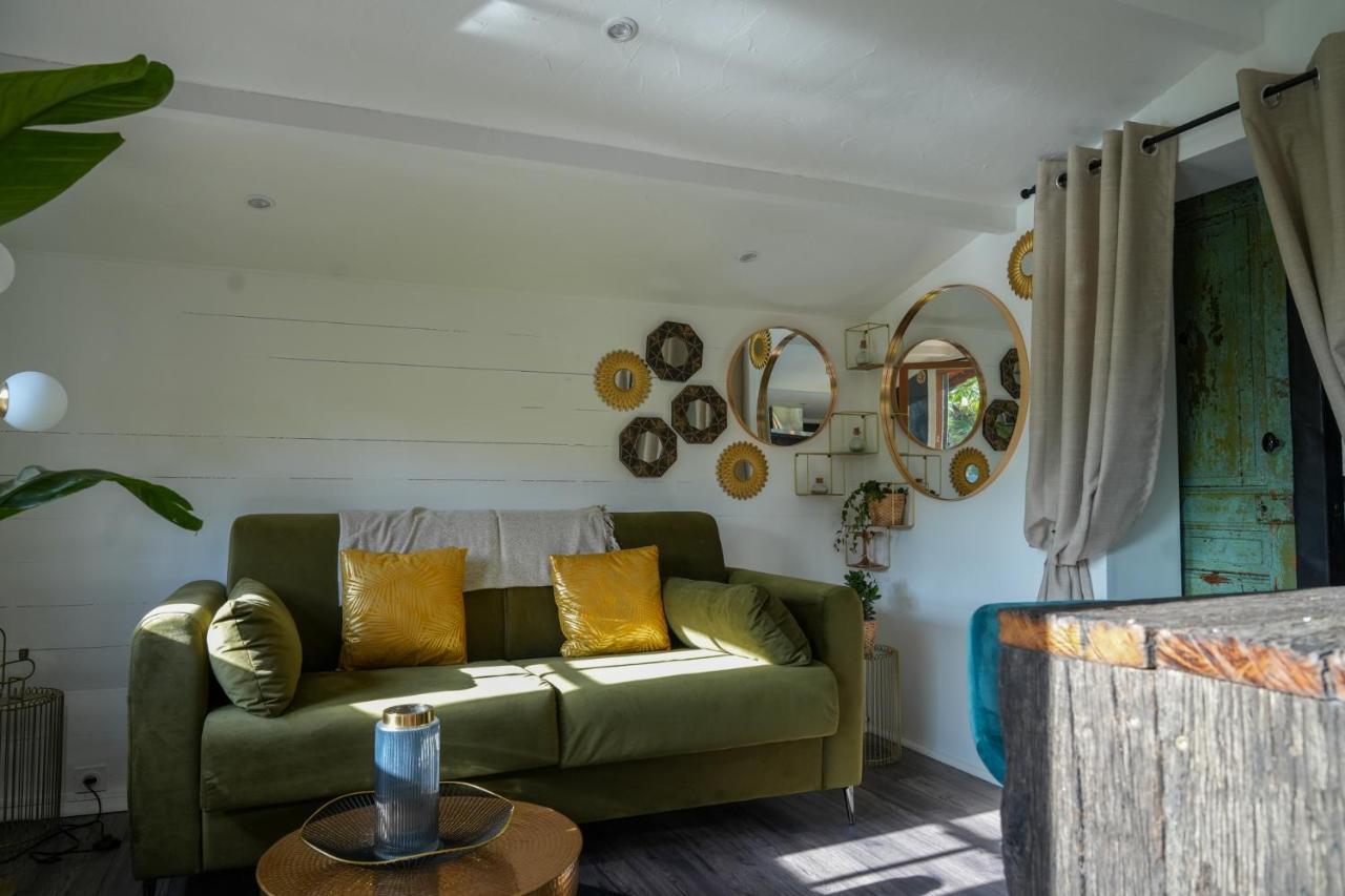 Cottage, Lodge & Spa Prouilly Extérieur photo